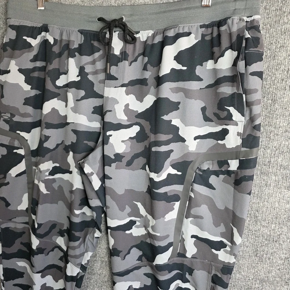 Under Armour Mens 3XL UA Elite Cargo Camo Printed Pants Gray/Black Athletic XXXL